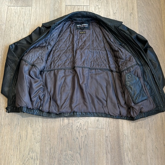 Vintage Men’s Wilson’s Leather Black Jacket Size XL - Picture 6 of 12